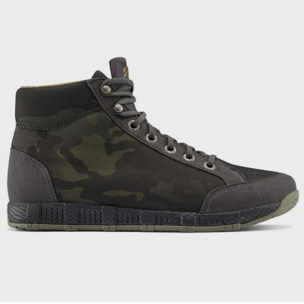 Men's High-Top Camouflage Sneakers